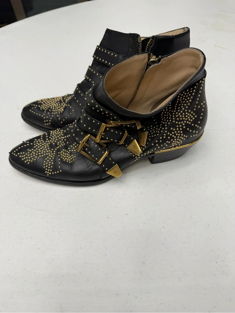 Chloé Susanna Black Studded Leather Ankle Boots Buckle Moto EU 39
